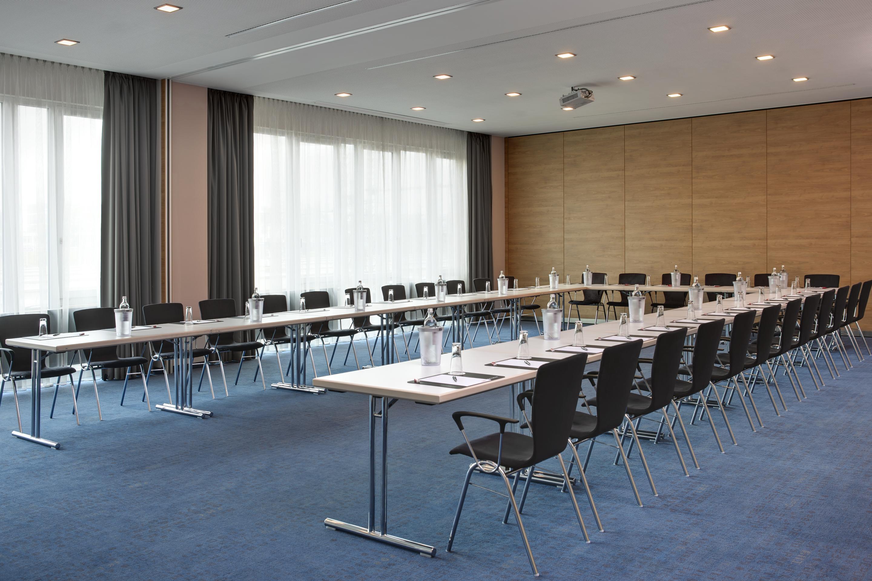 Intercityhotel דארמשטאדט מראה חיצוני תמונה
