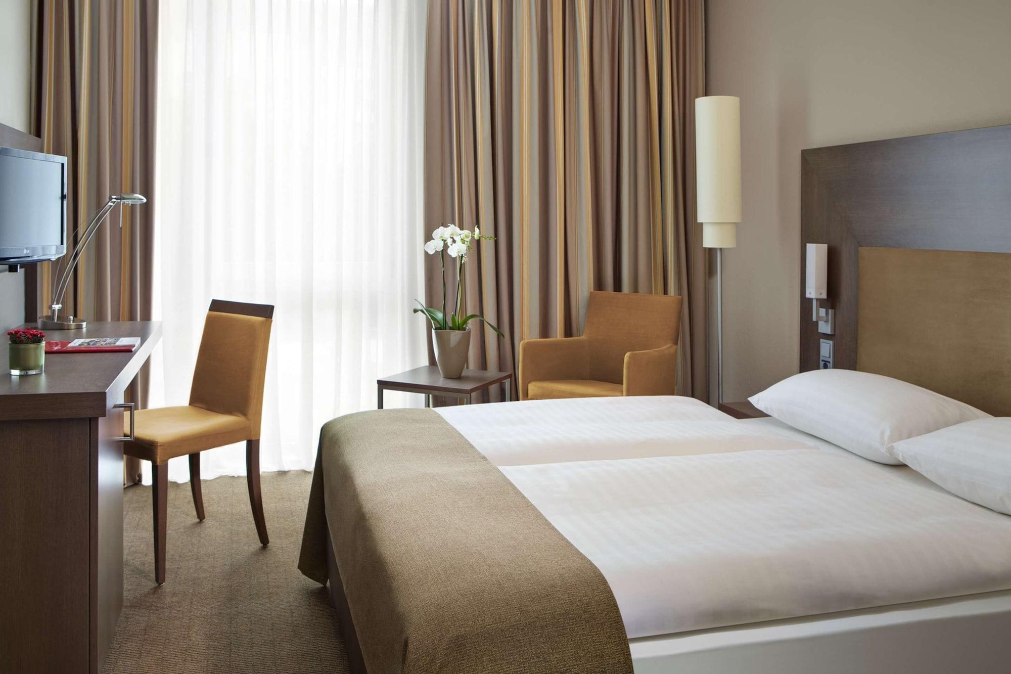 Intercityhotel דארמשטאדט מראה חיצוני תמונה